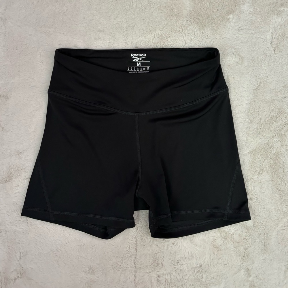 REEBOK Size M workout shorts